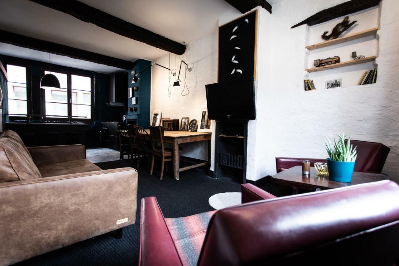 Appartement Atypique - Coeur Historique De Liege Bagian luar foto