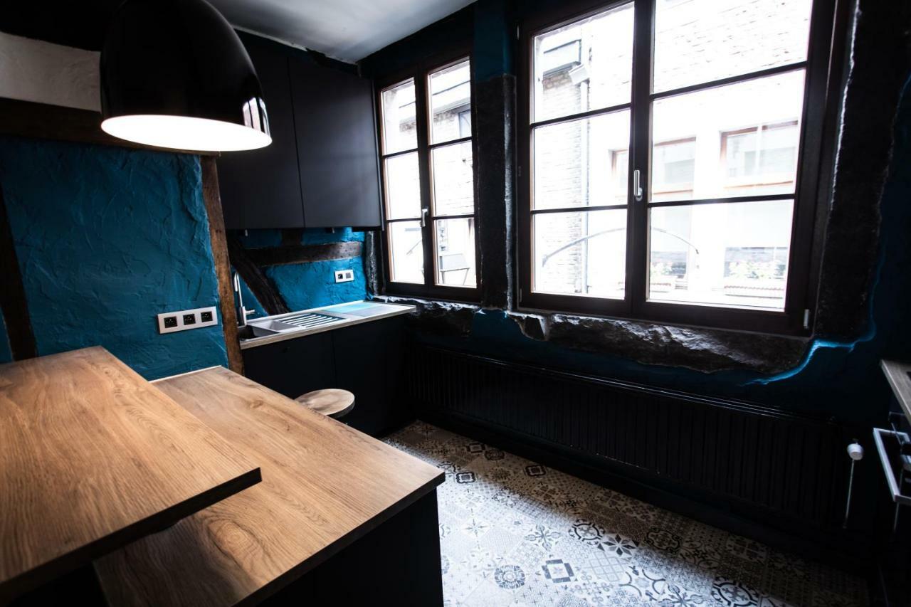 Appartement Atypique - Coeur Historique De Liege Bagian luar foto