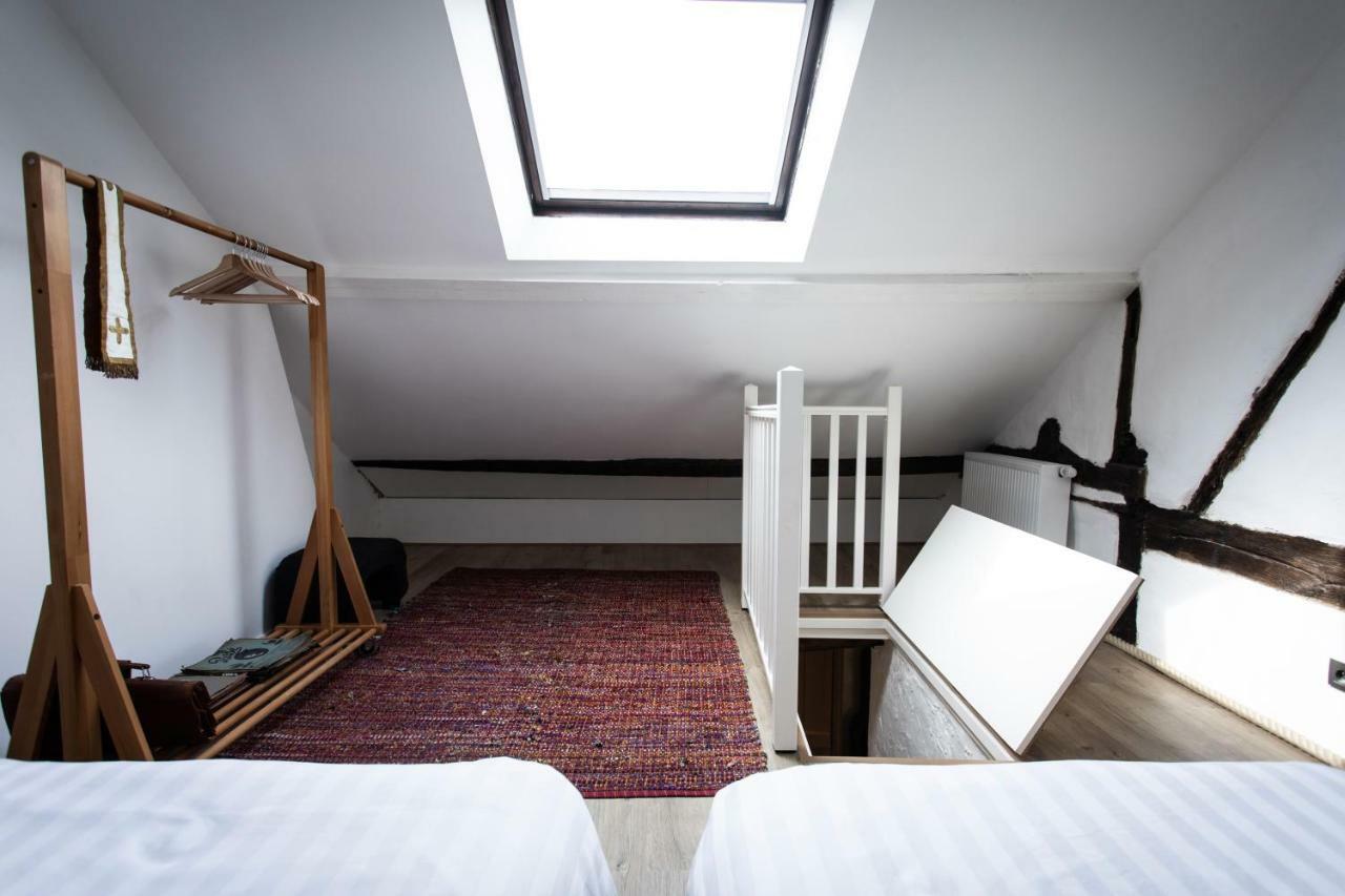Appartement Atypique - Coeur Historique De Liege Bagian luar foto