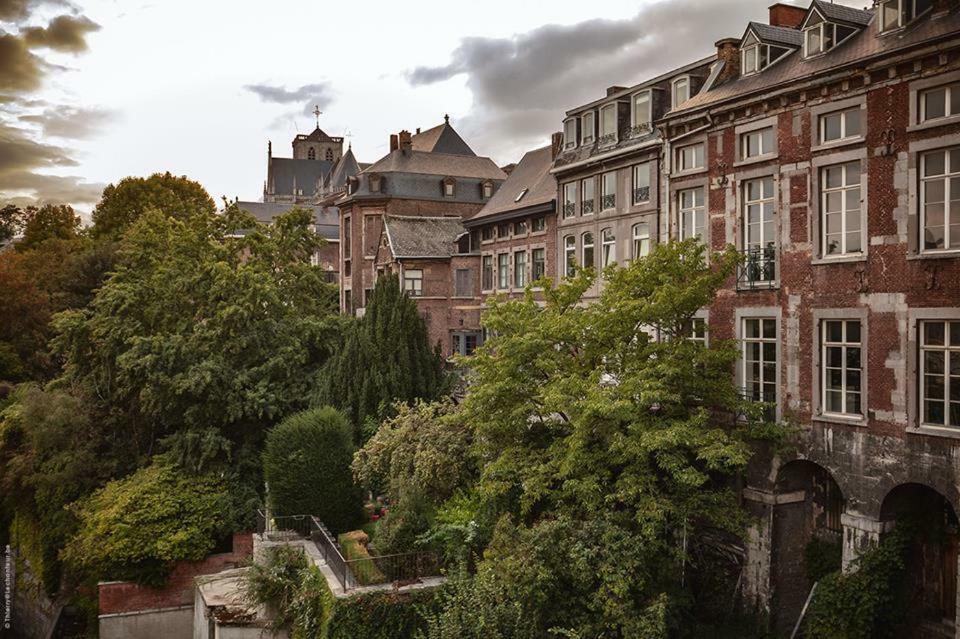 Appartement Atypique - Coeur Historique De Liege Bagian luar foto